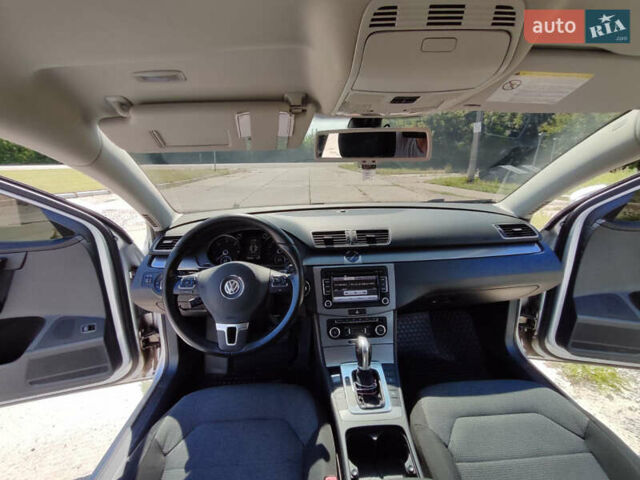 Фольксваген Пассат, объемом двигателя 2 л и пробегом 303 тыс. км за 11000 $, фото 9 на Automoto.ua