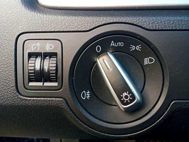 Фольксваген Пассат, объемом двигателя 1.6 л и пробегом 135 тыс. км за 9800 $, фото 12 на Automoto.ua