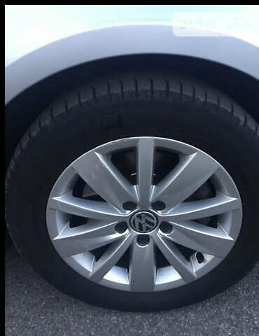 Фольксваген Пассат, об'ємом двигуна 1.6 л та пробігом 300 тис. км за 9500 $, фото 8 на Automoto.ua