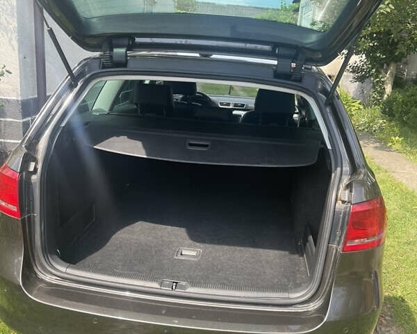 Фольксваген Пассат, об'ємом двигуна 1.6 л та пробігом 266 тис. км за 9200 $, фото 24 на Automoto.ua