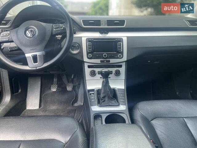 Фольксваген Пассат, об'ємом двигуна 1.6 л та пробігом 266 тис. км за 9200 $, фото 21 на Automoto.ua