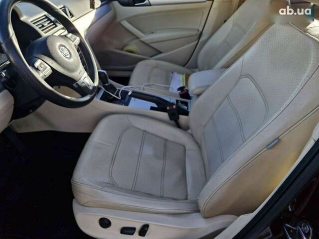 Фольксваген Пассат, об'ємом двигуна 2.5 л та пробігом 213 тис. км за 8499 $, фото 15 на Automoto.ua