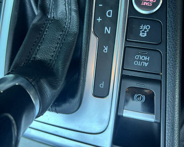 Фольксваген Пассат, объемом двигателя 2 л и пробегом 227 тыс. км за 9999 $, фото 15 на Automoto.ua