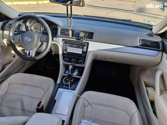 Фольксваген Пассат, об'ємом двигуна 2.5 л та пробігом 213 тис. км за 8499 $, фото 16 на Automoto.ua