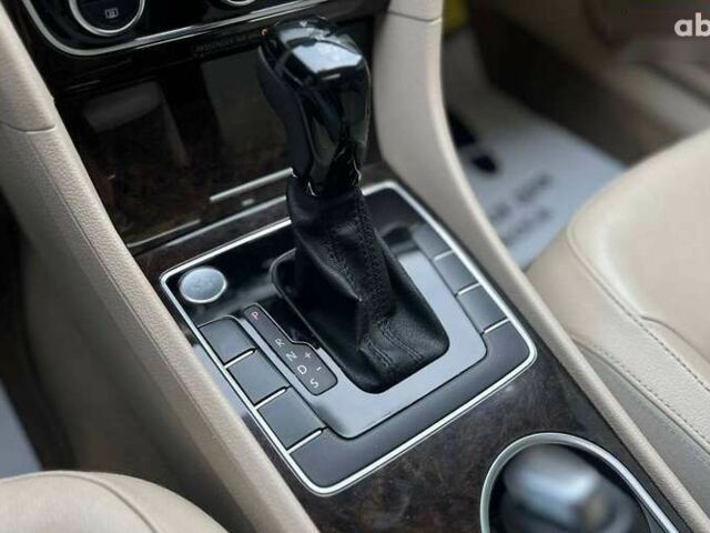 Фольксваген Пассат, об'ємом двигуна 2 л та пробігом 141 тис. км за 13400 $, фото 18 на Automoto.ua