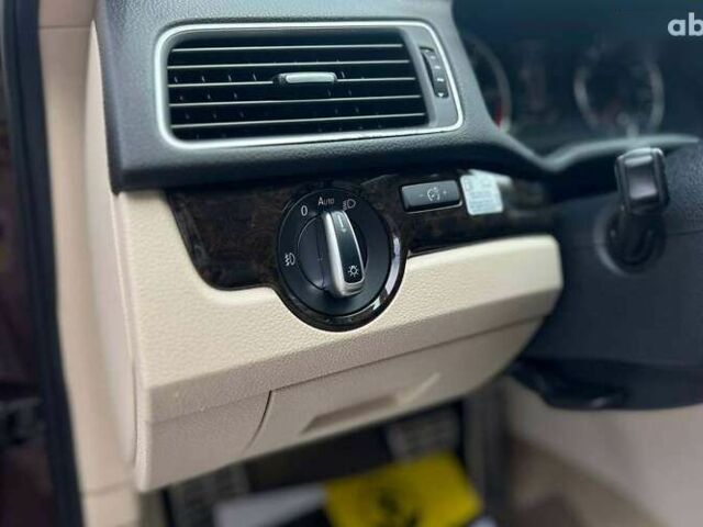 Фольксваген Пассат, об'ємом двигуна 2 л та пробігом 141 тис. км за 13400 $, фото 12 на Automoto.ua