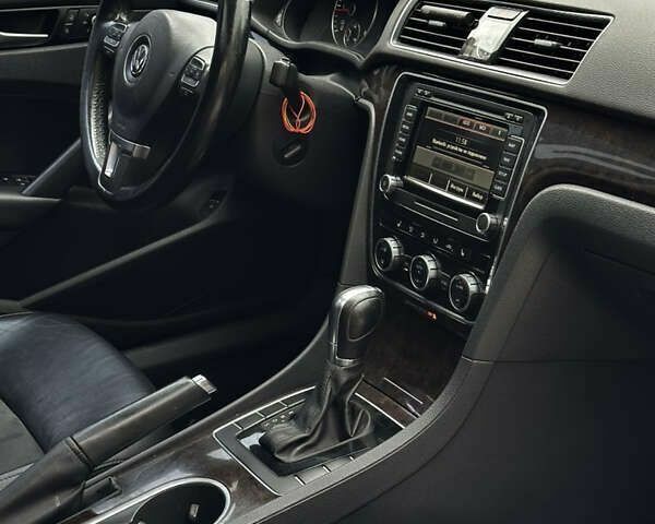 Фольксваген Пассат, об'ємом двигуна 2 л та пробігом 259 тис. км за 12300 $, фото 18 на Automoto.ua