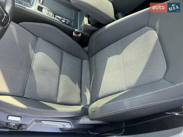 Фольксваген Пассат, объемом двигателя 1.6 л и пробегом 210 тыс. км за 12999 $, фото 12 на Automoto.ua