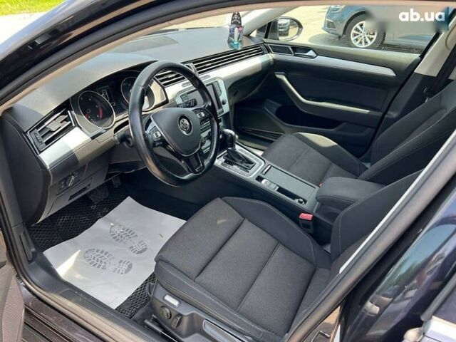 Фольксваген Пассат, объемом двигателя 1.6 л и пробегом 293 тыс. км за 13300 $, фото 9 на Automoto.ua