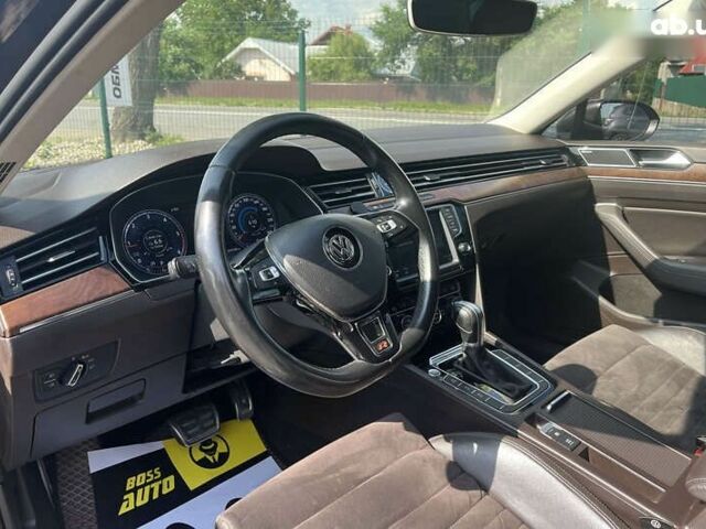 Фольксваген Пассат, объемом двигателя 2 л и пробегом 294 тыс. км за 17900 $, фото 7 на Automoto.ua