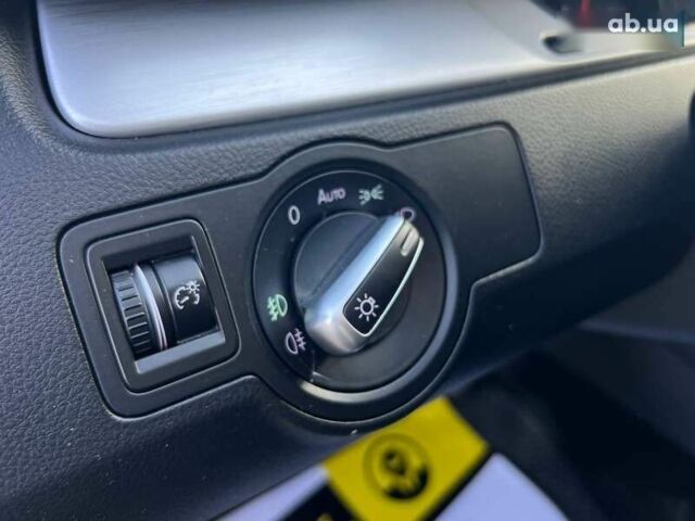 Фольксваген Пассат, объемом двигателя 2 л и пробегом 222 тыс. км за 13300 $, фото 14 на Automoto.ua