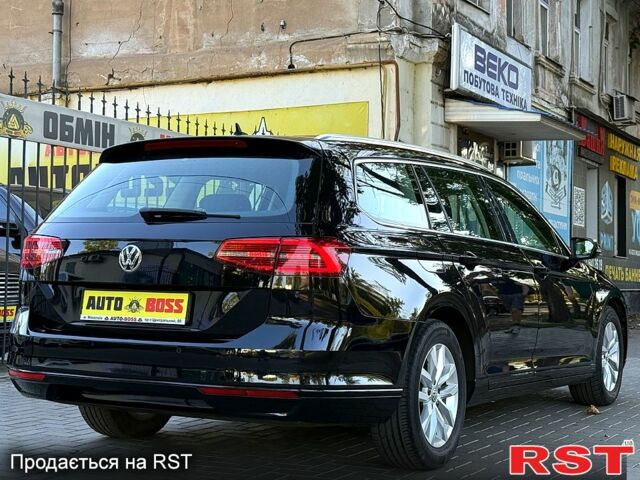 Фольксваген Пассат, объемом двигателя 1.6 л и пробегом 217 тыс. км за 13999 $, фото 5 на Automoto.ua