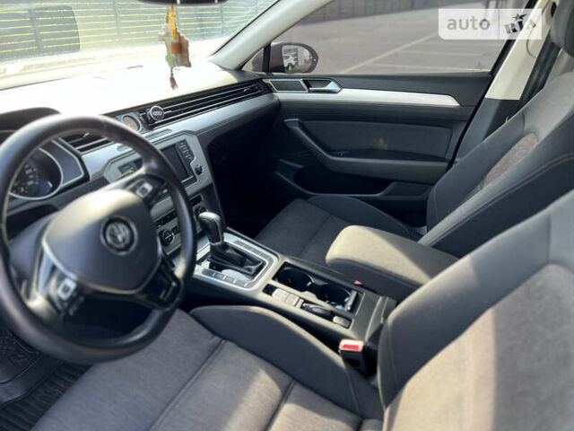 Фольксваген Пассат, объемом двигателя 1.97 л и пробегом 240 тыс. км за 16999 $, фото 16 на Automoto.ua