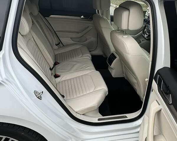 Фольксваген Пассат, объемом двигателя 1.97 л и пробегом 260 тыс. км за 16999 $, фото 18 на Automoto.ua