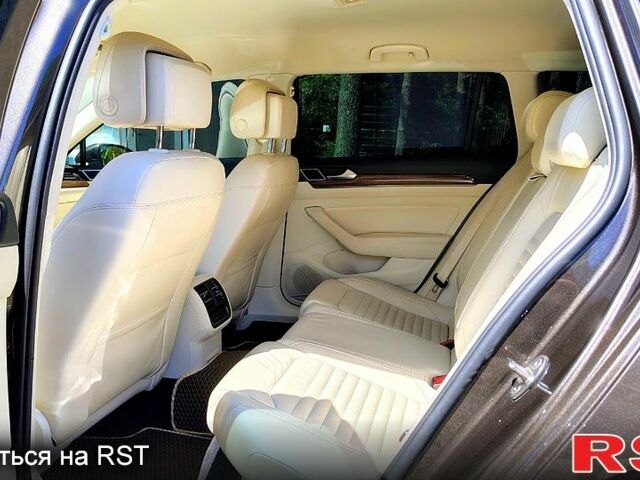 Фольксваген Пассат, об'ємом двигуна 2 л та пробігом 239 тис. км за 15499 $, фото 8 на Automoto.ua