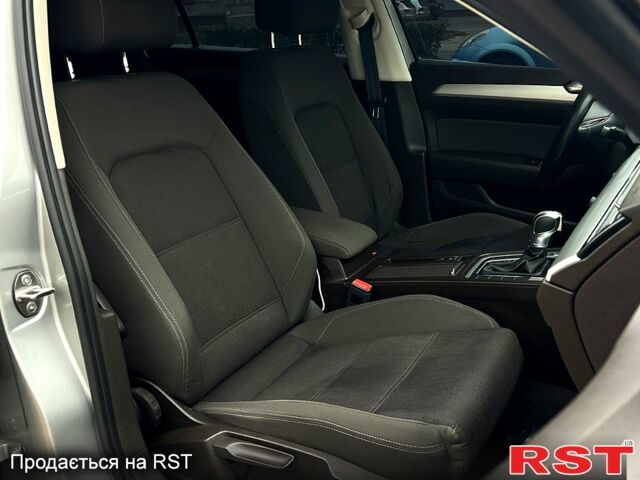 Фольксваген Пассат, объемом двигателя 2 л и пробегом 256 тыс. км за 12699 $, фото 7 на Automoto.ua