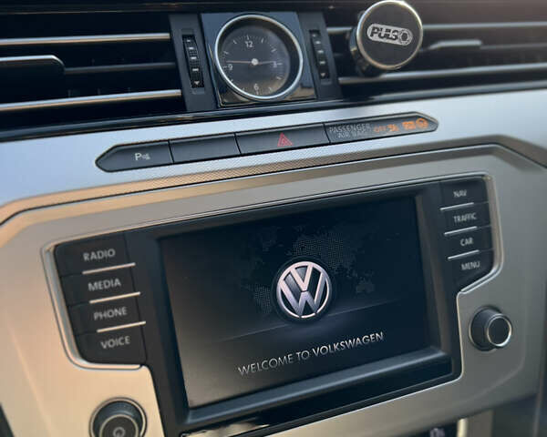 Фольксваген Пассат, объемом двигателя 1.97 л и пробегом 240 тыс. км за 16999 $, фото 19 на Automoto.ua