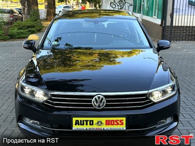 Фольксваген Пассат, объемом двигателя 1.6 л и пробегом 217 тыс. км за 13999 $, фото 4 на Automoto.ua