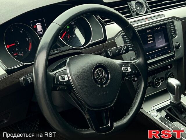 Фольксваген Пассат, объемом двигателя 2 л и пробегом 256 тыс. км за 12699 $, фото 4 на Automoto.ua