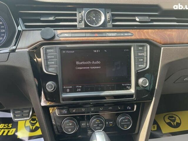 Фольксваген Пассат, объемом двигателя 2 л и пробегом 294 тыс. км за 17900 $, фото 12 на Automoto.ua