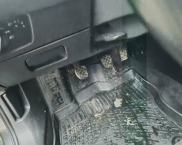 Фольксваген Пассат, объемом двигателя 1.97 л и пробегом 350 тыс. км за 13000 $, фото 28 на Automoto.ua