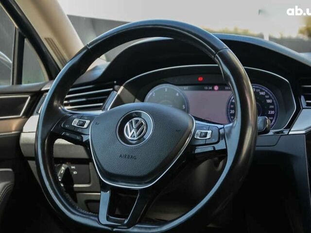 Фольксваген Пассат, об'ємом двигуна 2 л та пробігом 241 тис. км за 16500 $, фото 15 на Automoto.ua