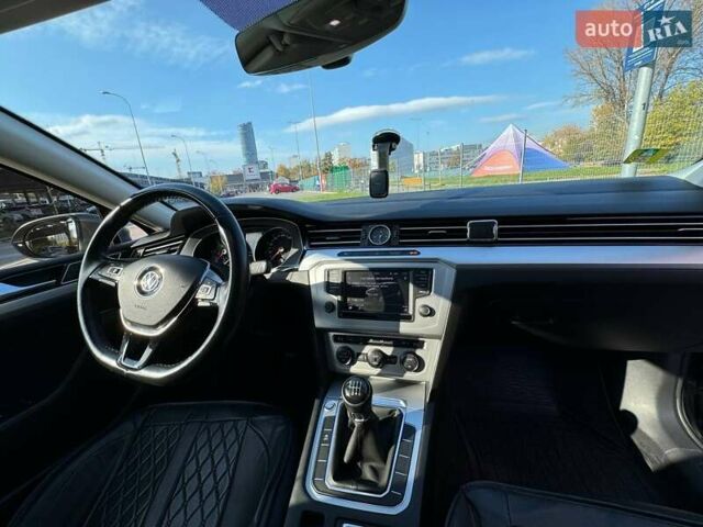 Фольксваген Пассат, объемом двигателя 1.97 л и пробегом 247 тыс. км за 14800 $, фото 16 на Automoto.ua
