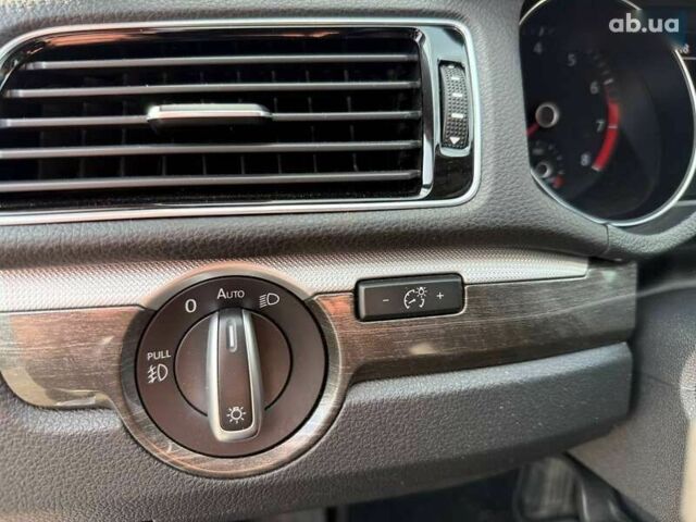 Фольксваген Пассат, об'ємом двигуна 1.8 л та пробігом 144 тис. км за 13490 $, фото 20 на Automoto.ua