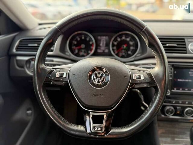 Фольксваген Пассат, об'ємом двигуна 1.8 л та пробігом 144 тис. км за 13490 $, фото 23 на Automoto.ua