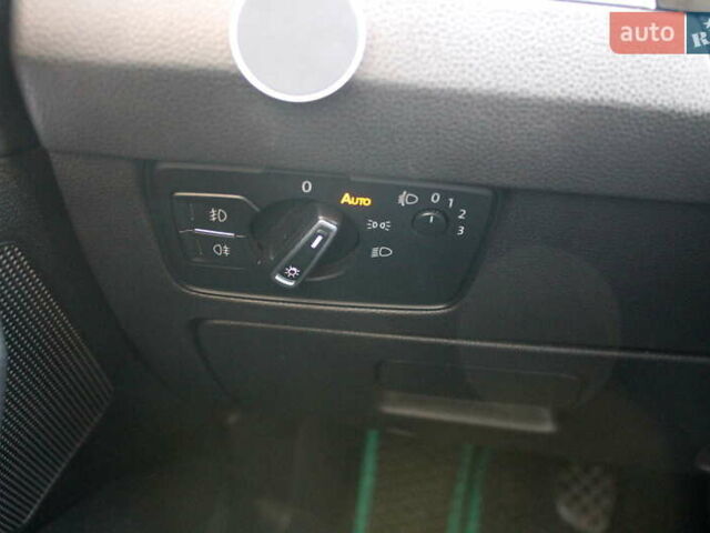 Фольксваген Пассат, объемом двигателя 1.6 л и пробегом 257 тыс. км за 11900 $, фото 24 на Automoto.ua