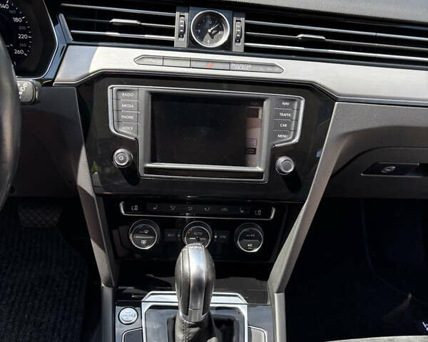 Фольксваген Пассат, объемом двигателя 0 л и пробегом 230 тыс. км за 15800 $, фото 17 на Automoto.ua