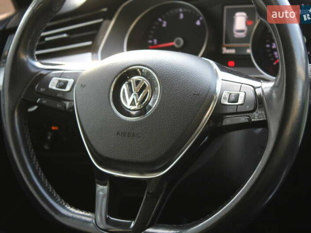 Фольксваген Пассат, объемом двигателя 1.6 л и пробегом 257 тыс. км за 11900 $, фото 27 на Automoto.ua