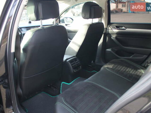 Фольксваген Пассат, объемом двигателя 1.6 л и пробегом 257 тыс. км за 11900 $, фото 17 на Automoto.ua