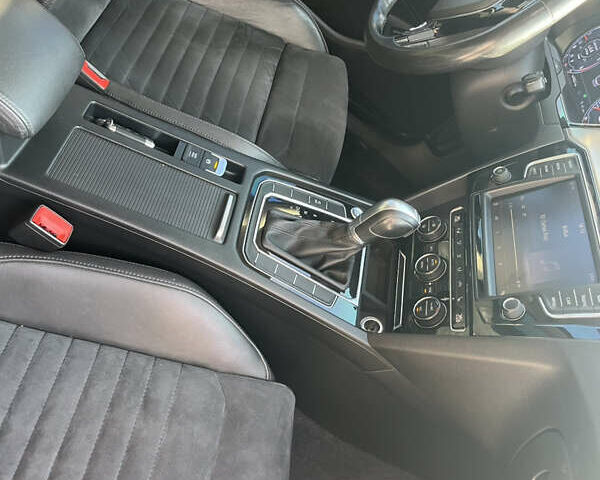 Фольксваген Пассат, объемом двигателя 0 л и пробегом 290 тыс. км за 14300 $, фото 13 на Automoto.ua