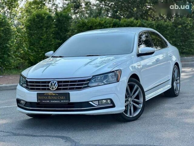 Фольксваген Пассат, объемом двигателя 1.8 л и пробегом 159 тыс. км за 13500 $, фото 1 на Automoto.ua