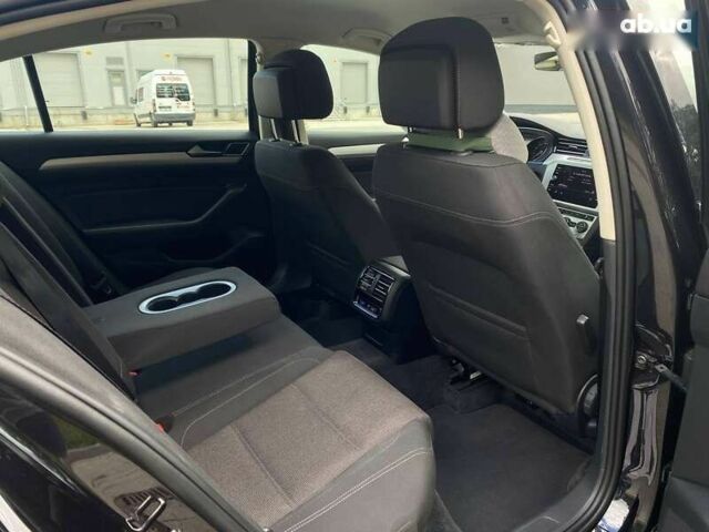 Фольксваген Пассат, объемом двигателя 1.6 л и пробегом 313 тыс. км за 14990 $, фото 20 на Automoto.ua