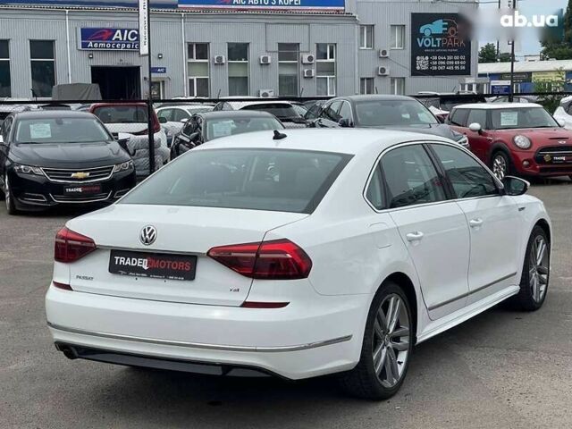 Фольксваген Пассат, объемом двигателя 1.8 л и пробегом 137 тыс. км за 14290 $, фото 13 на Automoto.ua