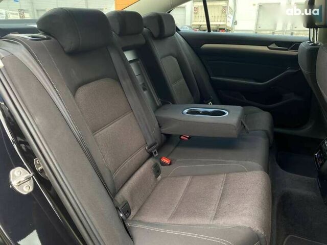 Фольксваген Пассат, объемом двигателя 1.6 л и пробегом 313 тыс. км за 14990 $, фото 21 на Automoto.ua