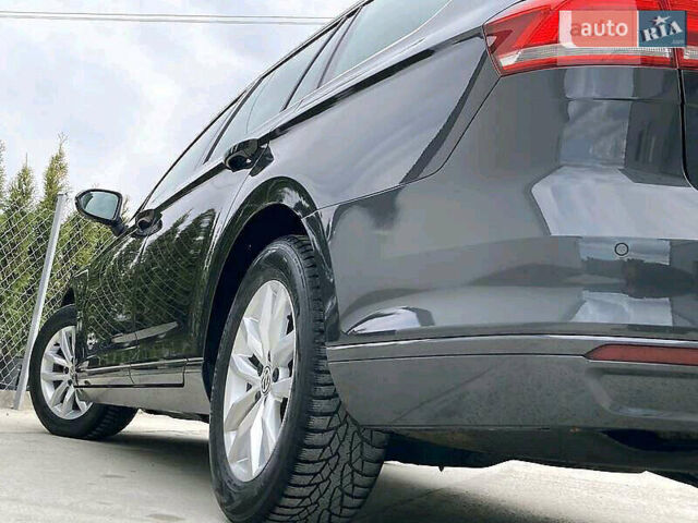 Фольксваген Пассат, об'ємом двигуна 1.6 л та пробігом 215 тис. км за 16500 $, фото 38 на Automoto.ua