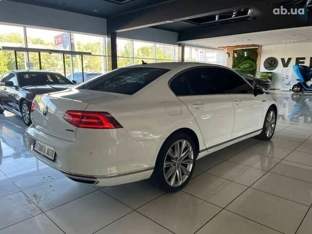 Фольксваген Пассат, объемом двигателя 2 л и пробегом 134 тыс. км за 25500 $, фото 3 на Automoto.ua