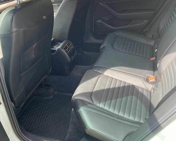 Фольксваген Пассат, об'ємом двигуна 1.97 л та пробігом 174 тис. км за 23300 $, фото 24 на Automoto.ua