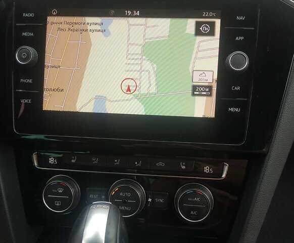 Фольксваген Пассат, объемом двигателя 2 л и пробегом 123 тыс. км за 25200 $, фото 5 на Automoto.ua