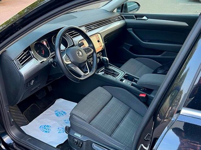 Фольксваген Пассат, объемом двигателя 2 л и пробегом 219 тыс. км за 18700 $, фото 3 на Automoto.ua
