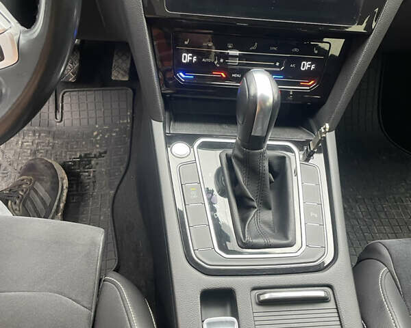 Фольксваген Пассат, объемом двигателя 2 л и пробегом 216 тыс. км за 20500 $, фото 3 на Automoto.ua