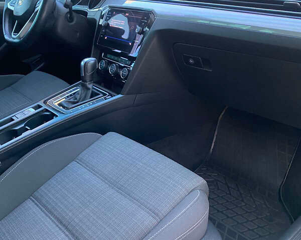 Фольксваген Пассат, объемом двигателя 1.97 л и пробегом 214 тыс. км за 17700 $, фото 15 на Automoto.ua