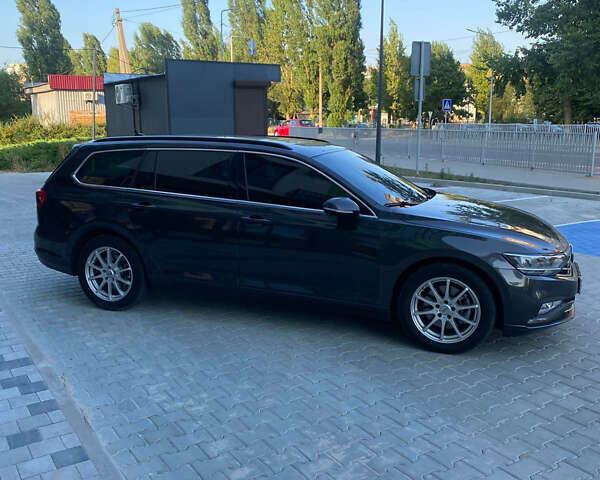 Фольксваген Пассат, объемом двигателя 1.97 л и пробегом 214 тыс. км за 17700 $, фото 12 на Automoto.ua