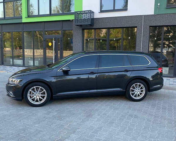 Фольксваген Пассат, объемом двигателя 1.97 л и пробегом 214 тыс. км за 17700 $, фото 2 на Automoto.ua