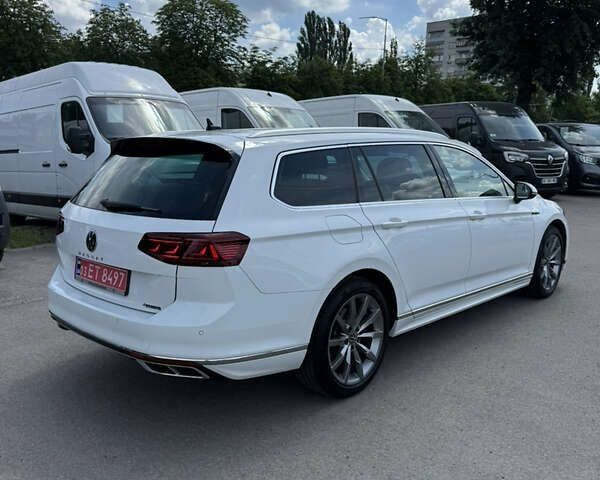 Фольксваген Пассат 2021 у Києві на Automoto.ua Фольксваген Пассат, об'ємом двигуна 2 л та пробігом 194 тис. км за 26300 $, фото 9 на Automoto.ua