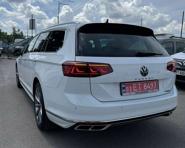 Фольксваген Пассат 2021 у Києві на Automoto.ua Фольксваген Пассат, об'ємом двигуна 2 л та пробігом 194 тис. км за 26300 $, фото 6 на Automoto.ua