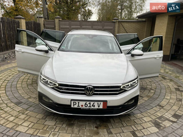 Фольксваген Пассат, объемом двигателя 1.97 л и пробегом 165 тыс. км за 27900 $, фото 21 на Automoto.ua